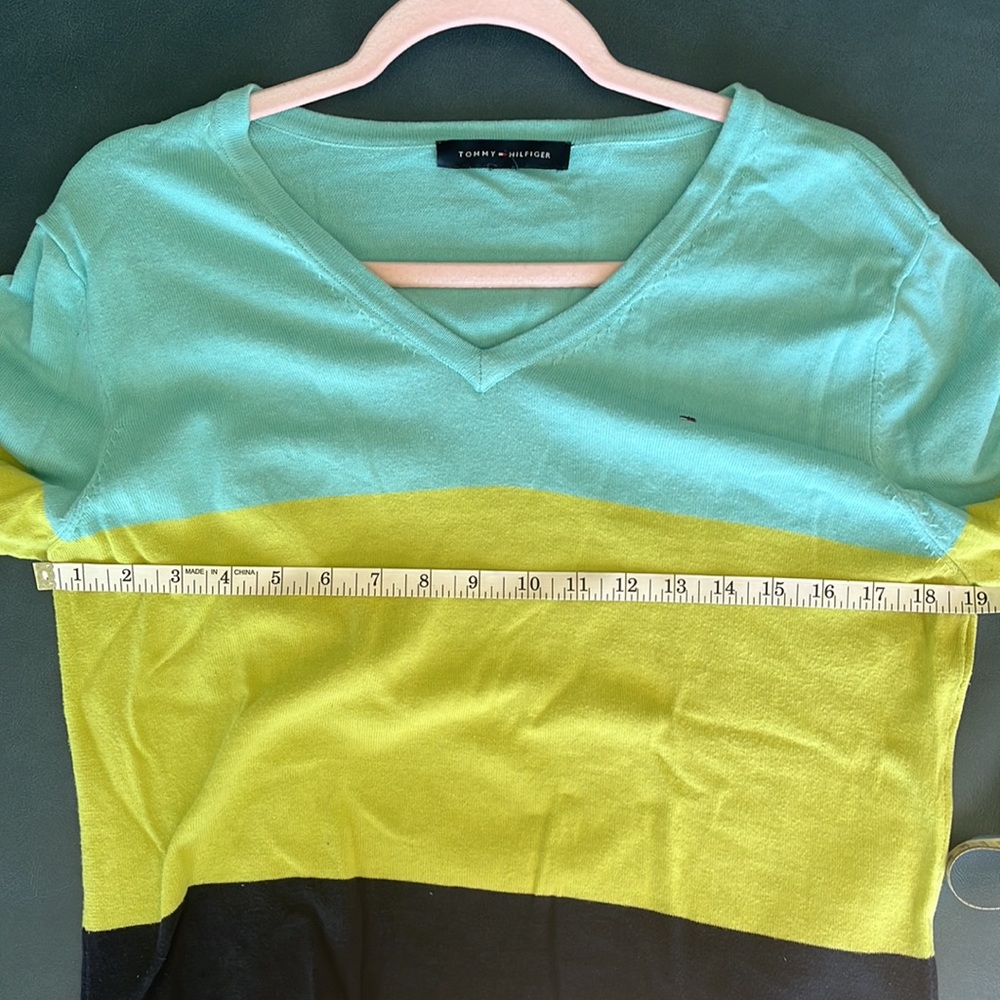 Tommy Hilfiger Color Block Sweater Size Large - image 4